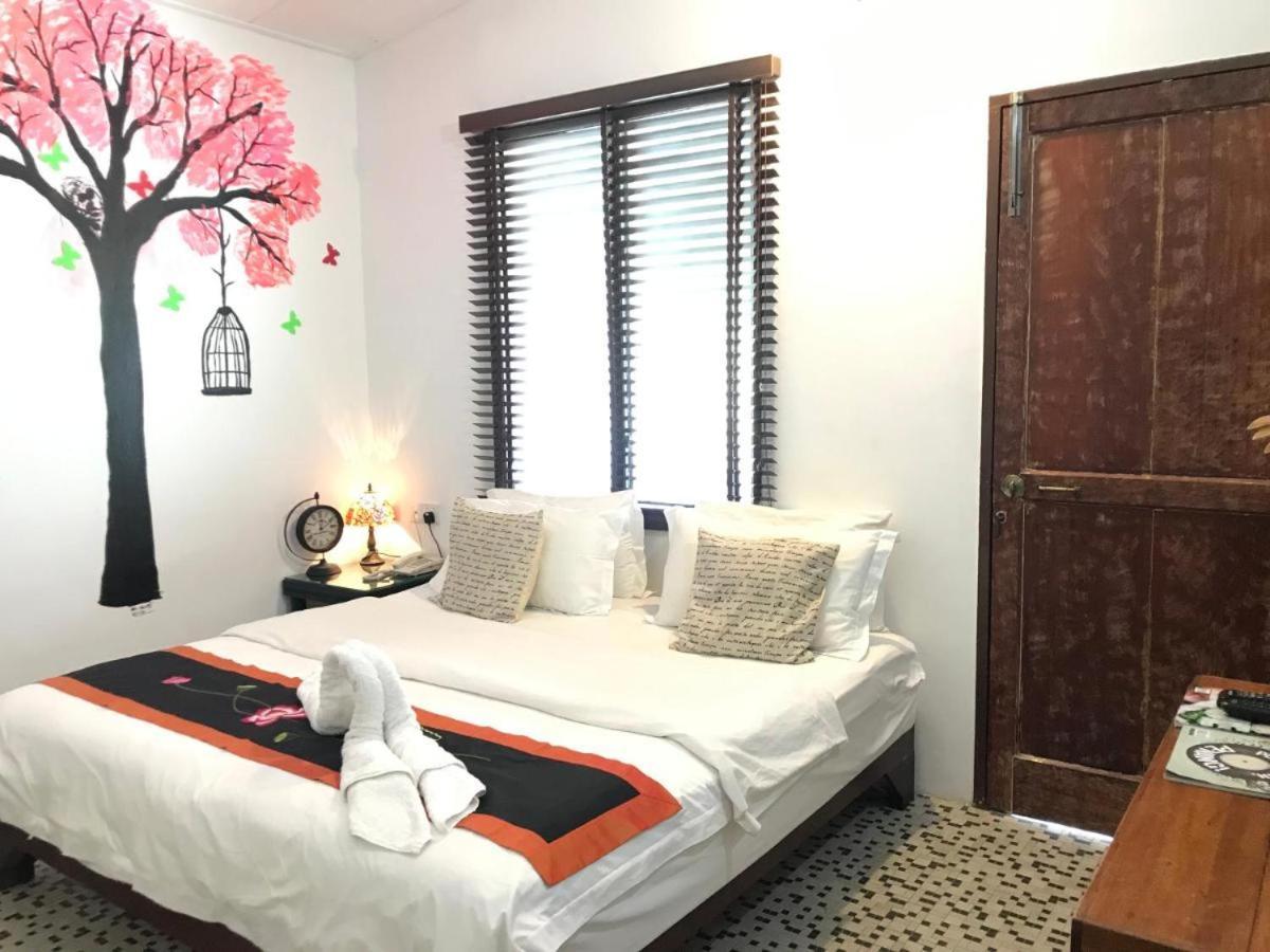 Rangoon Residences + George Town Esterno foto