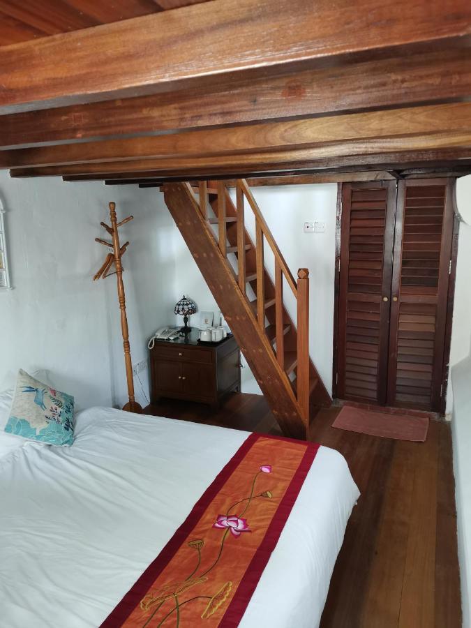 Rangoon Residences + George Town Esterno foto
